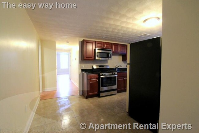 Photo - 9 Douglas St Apartment Unit 6 Douglass St #1