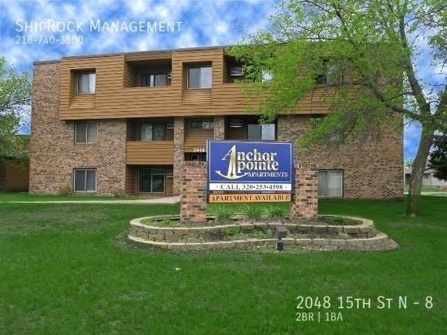 Building Photo - 2048 15th St N Unit 8
