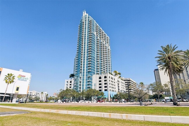 Building Photo - 777 N Ashley Dr Unit 1612