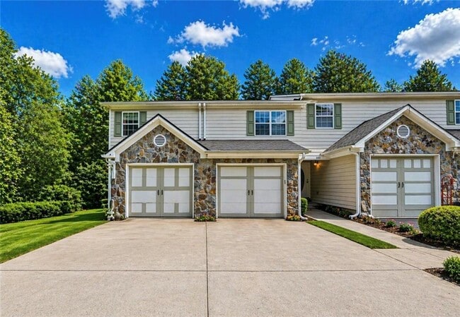 Building Photo - 303 Brookside Way