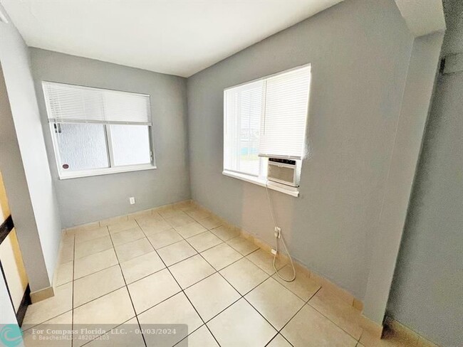 Photo - 100 NW 30th Ave