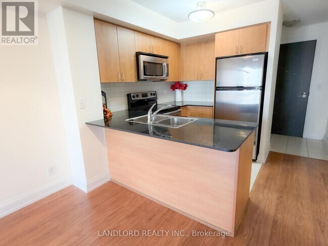 Photo - 1070 Sheppard Ave W Unité 801