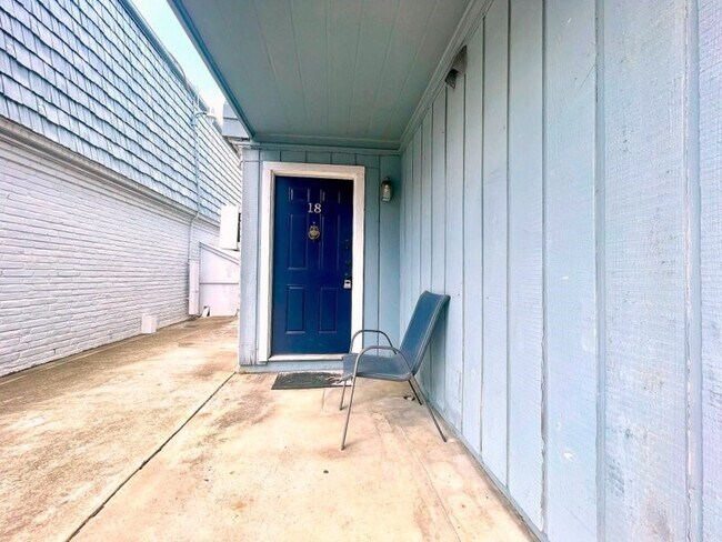 1901 S Voss Rd Unit 18