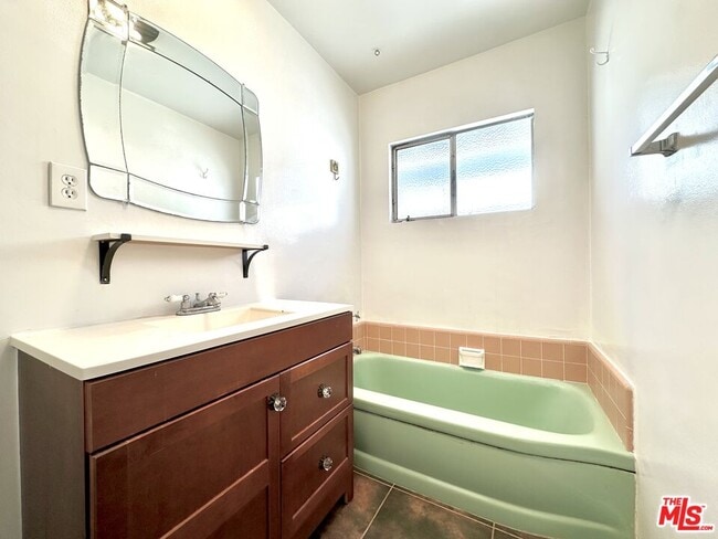 Photo - 612 Illinois Ct Unidad #2