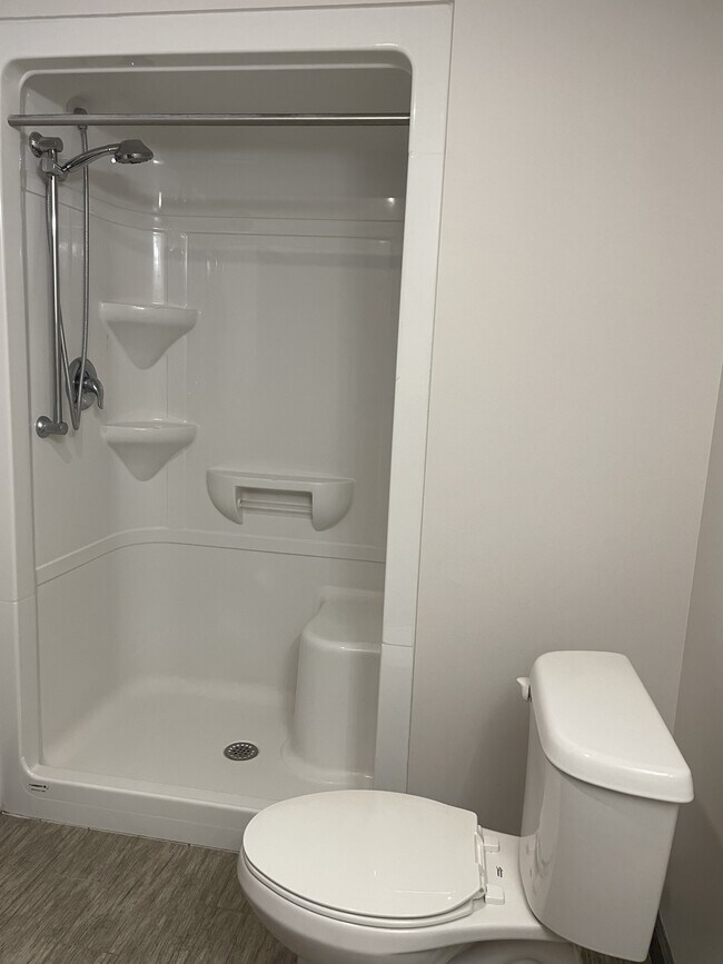 Photo - 258B Sunview St