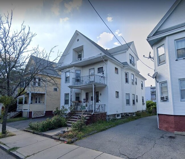 Building Photo - 44 Glendale St