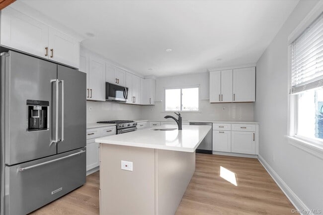 Photo - 71 Haven Ave Unit Upper