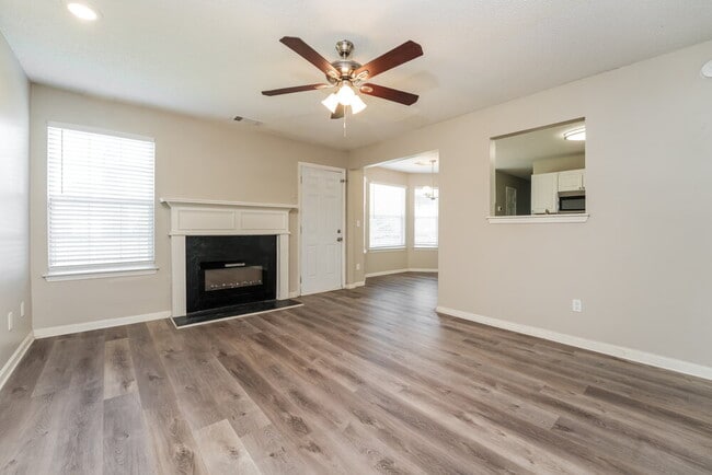 Photo - 7211 Mill Arbor