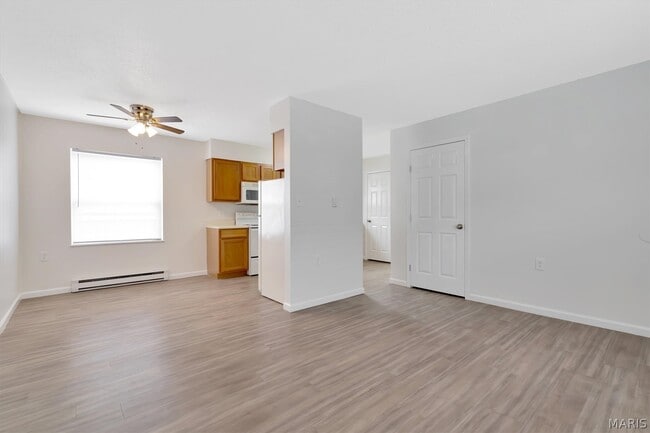 Photo - 119 N 1st St