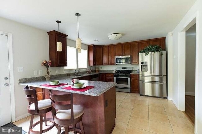 Photo - 2156 Lorraine Ave