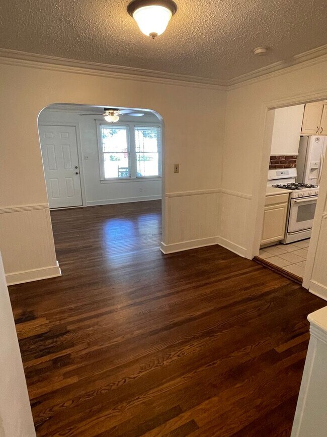 Photo - 3BD/1BA Home located Near U of M!