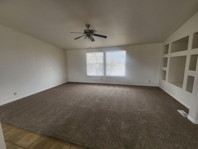 74892 Sunset Dr