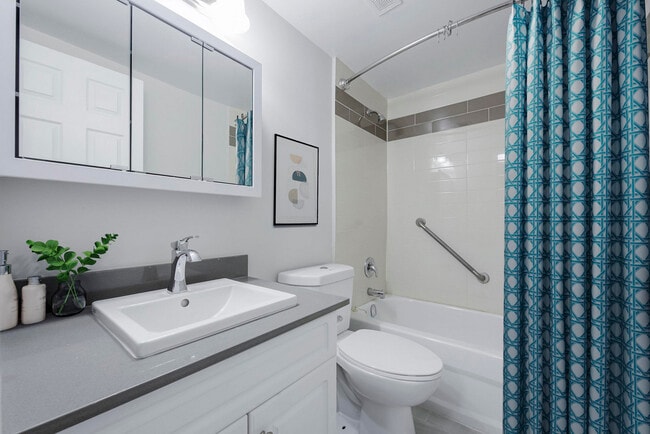 Photo - Crown Tower Apartments