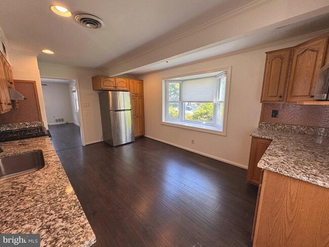 Photo - 721 Crabb Ave