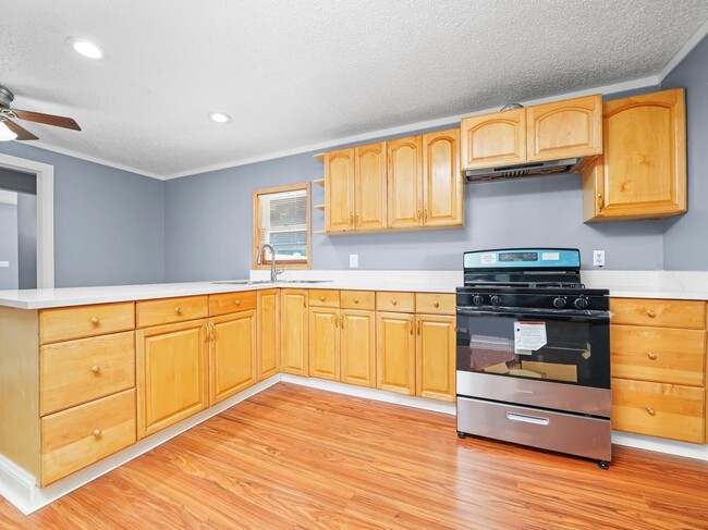 Photo - 520 W Johnson St