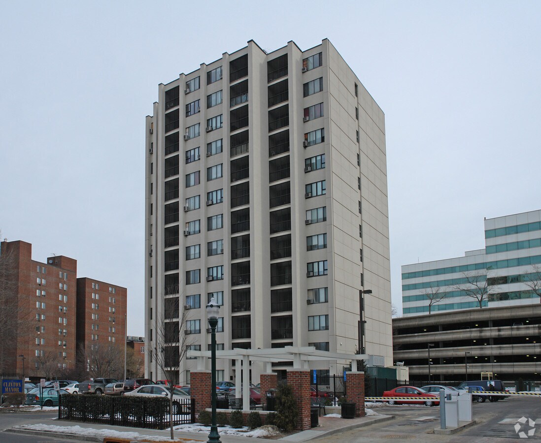 Clinton Manor - Clinton Manor Apartments