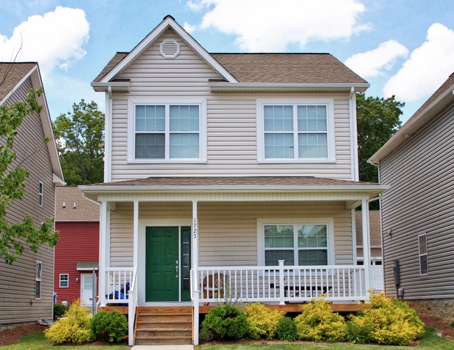 1727 Aden Lane - 1707 Aden Ln