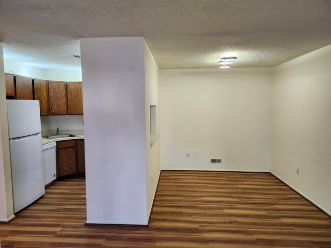 Photo - 25 Liberty Ct Unit 25