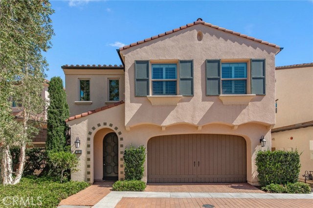 Building Photo - 93 Decker