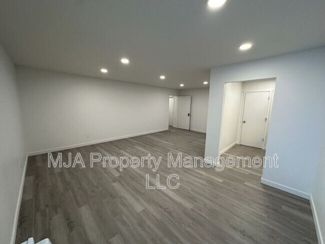 498 East Fort Union Blvd Unit 498