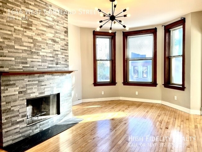 Photo - 1646 W Cortland St Unit 3