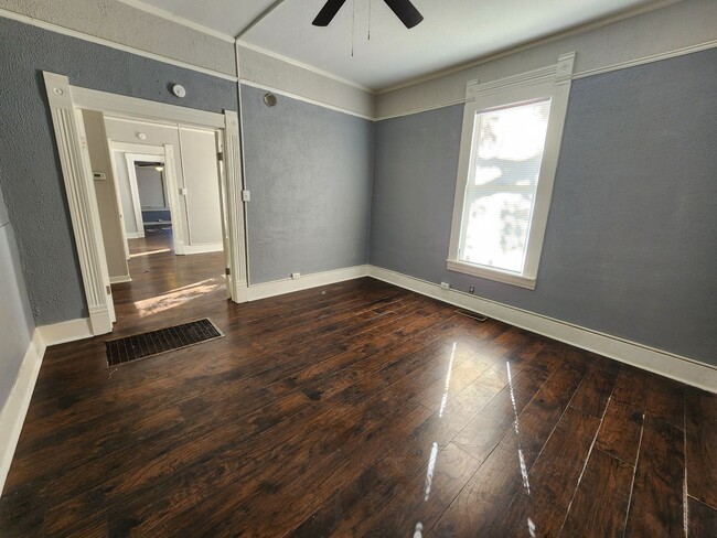 Photo - 923 Abigail St Unit B