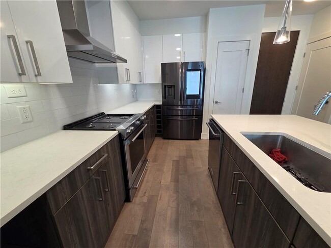 Photo - 775 Juniper St NE Unidad 428