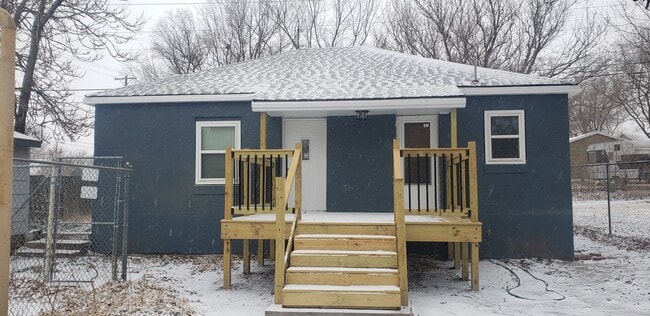 Photo - 449 S Leonine Rd