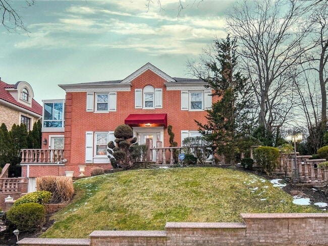 Building Photo - 186-20 Troon Rd