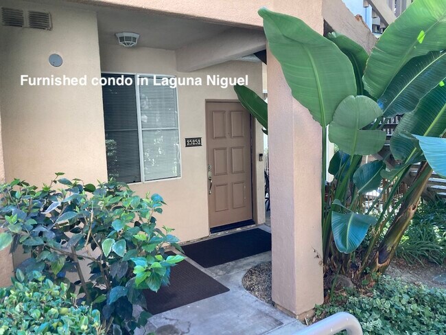 Entry door to fully furnished condo in La - 25252 Via Lido Unidad Laguna Niguel Furnished