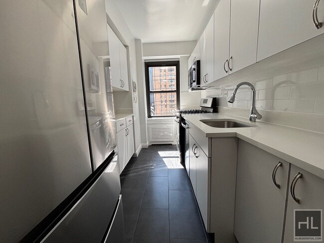 Photo - EAST 57 STREET Unit 7C