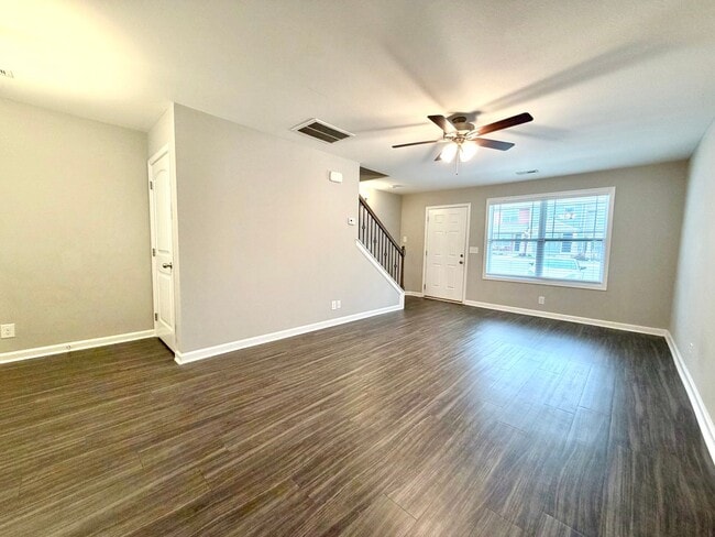 Photo - 235 Woodland Vly Ln