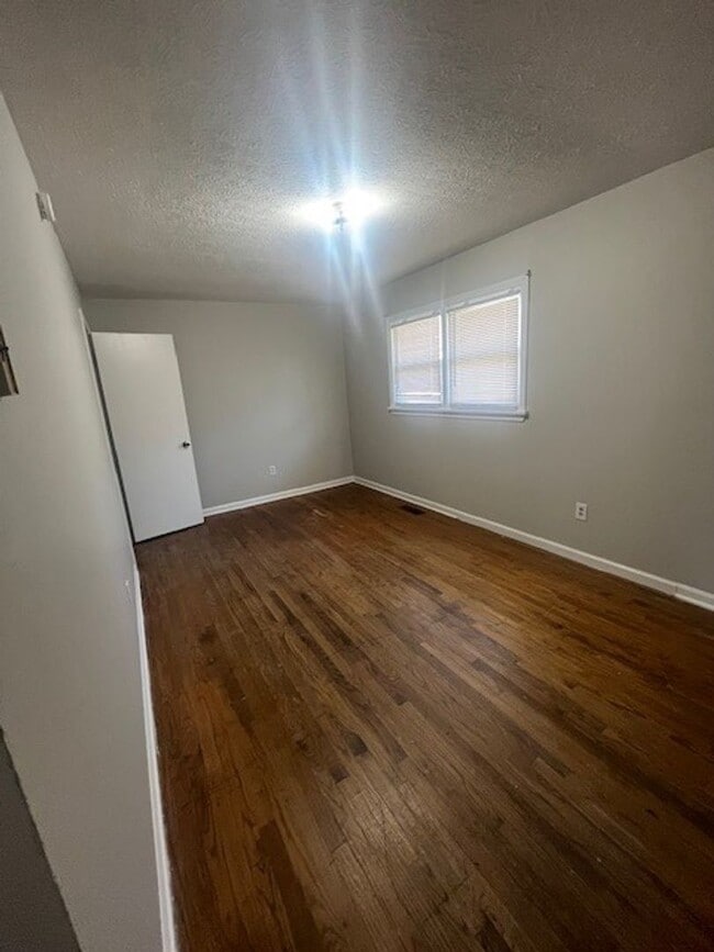 Photo - 1236 Crewdson Dr Unit Apt. B