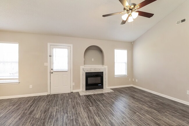 Photo - 3205 Forest Creek Ct