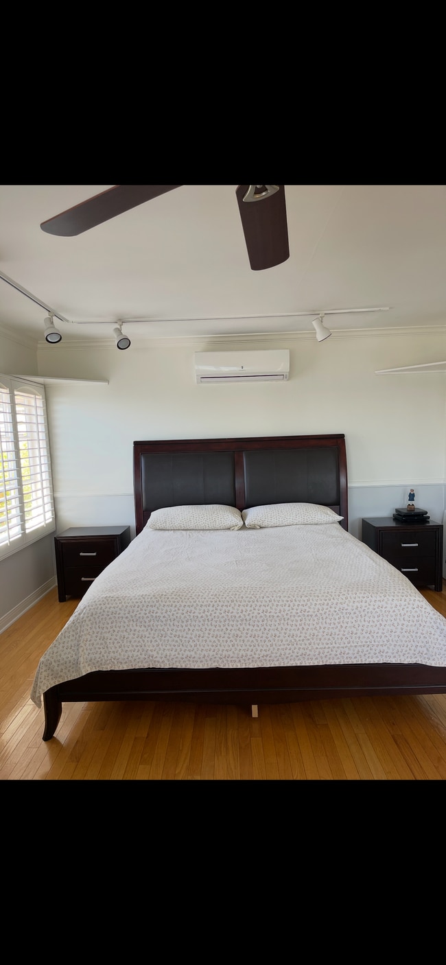 Photo - 277 Diamond St