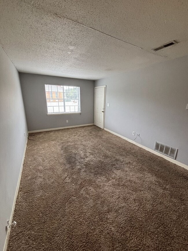 Photo - 837 Graymont Ave W Unit Apt D