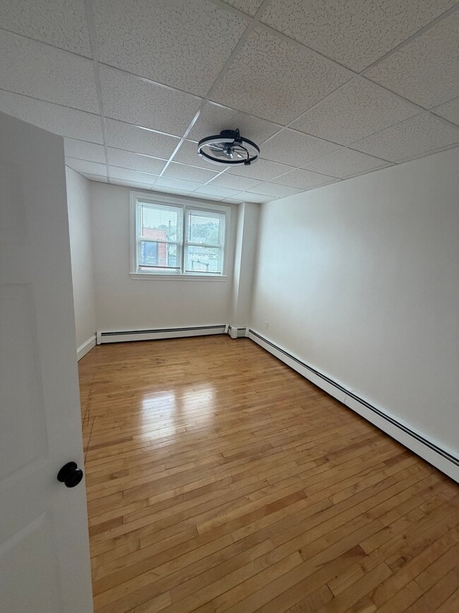 Photo - 1111 Charles St Unit First Floor