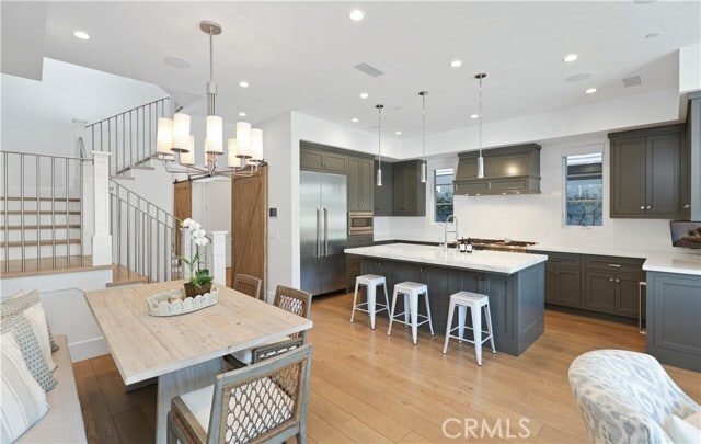 Photo - 708 Heliotrope Ave