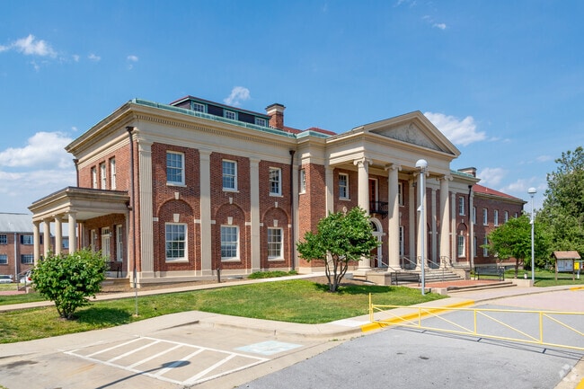 The Villas at Langley - Leasing Office