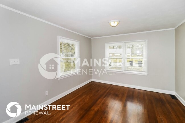 Photo - 840 Wrenwood St