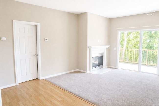 565 Lands End Way