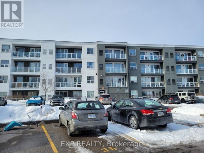 Photo - 95 Barrie Rd