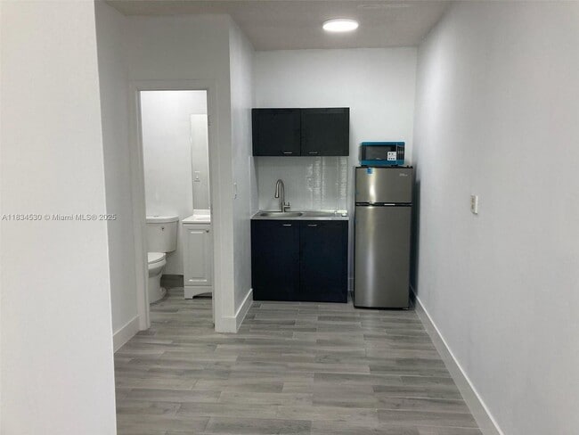 Building Photo - 10325 SW 115th Ct Unit 2-2 Rental