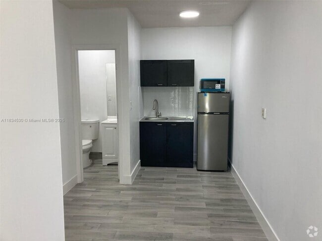 Building Photo - 10325 SW 115th Ct Unit 2-2 Rental