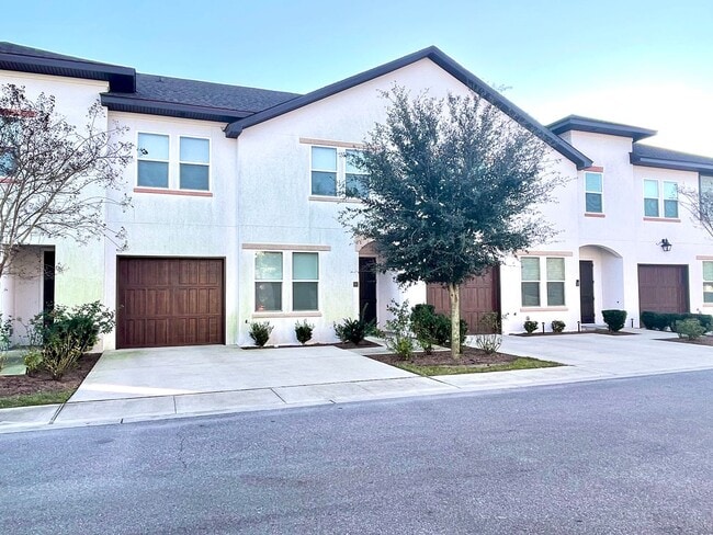 Photo - NEW 3B/2.5B Destin Oaks TOWNHOME available...