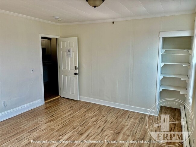 Building Photo - 197 Rodman St Unit 3-C4