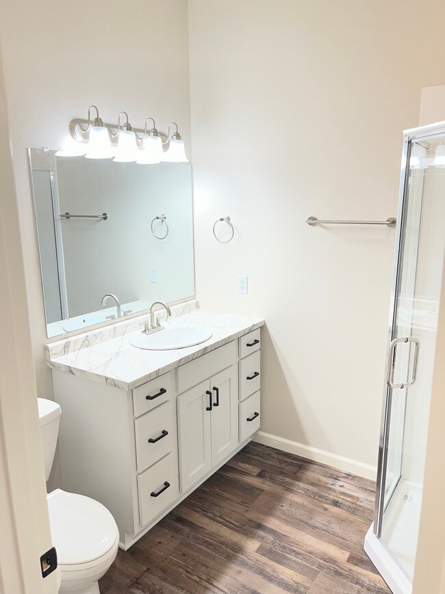 Baño completo - 2429 Highway 17 Unidad s C