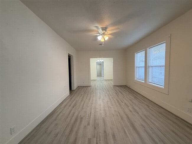 Building Photo - 3014 Rosalie St