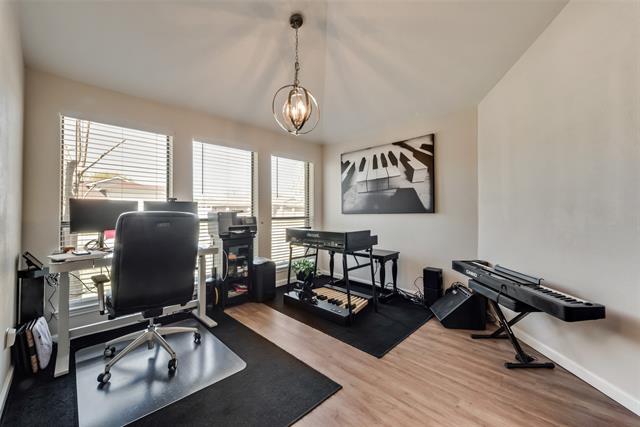 Photo - 712 Wedgegate Dr