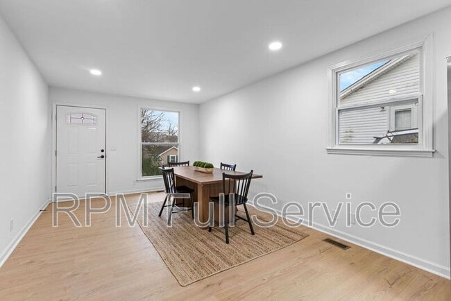 Photo - 1025 42nd Ave N